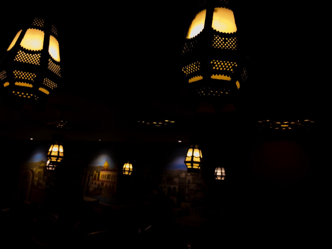 Destino: The Large-Format ‘Dinner Show’ Trend Hits Málaga