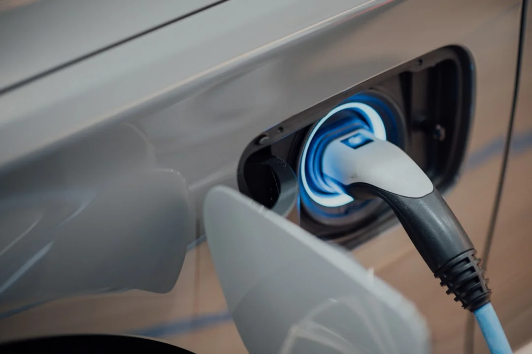Wissenschaftler aus Málaga warnen vor Cyber-Risiken beim Laden von Elektrofahrzeugen