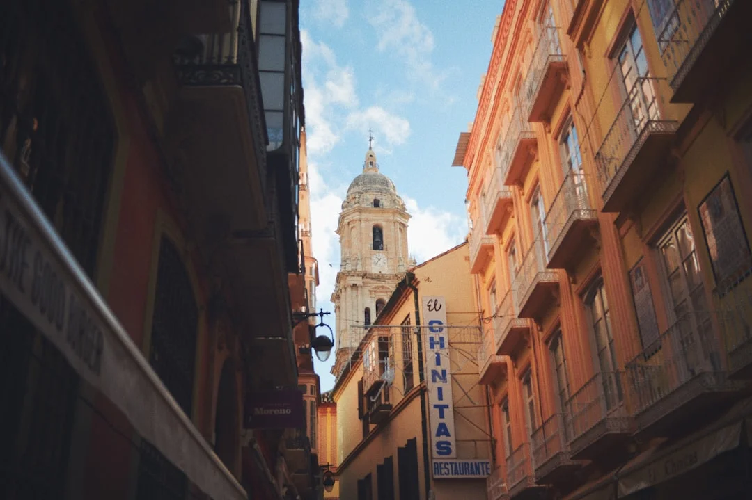 Málaga von Erdbeben der Stärke 4,8 und Unwettern erschüttert