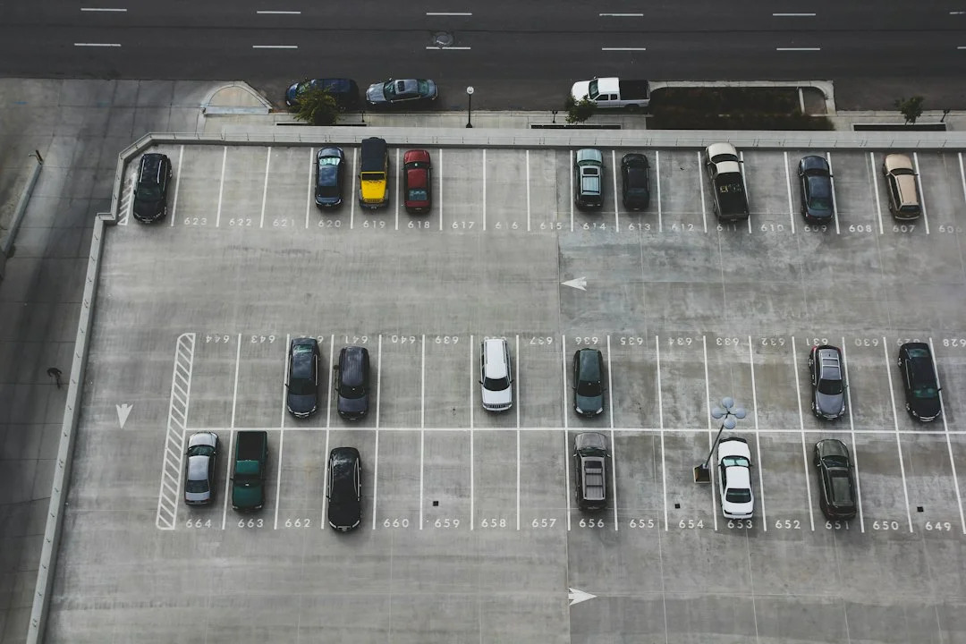 UMA plant Parkplatzzentrum mit 1.500 Stellplätzen nahe dem Flughafen Málaga